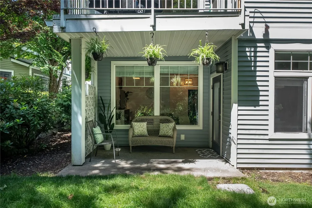 4045 S 212th Court Seatac WA 98198