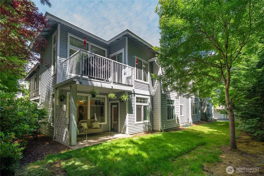 4045 S 212th Court Seatac WA 98198