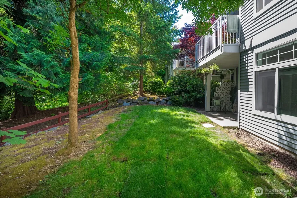 4045 S 212th Court Seatac WA 98198