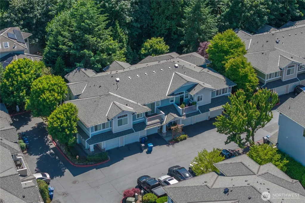 4045 S 212th Court Seatac WA 98198