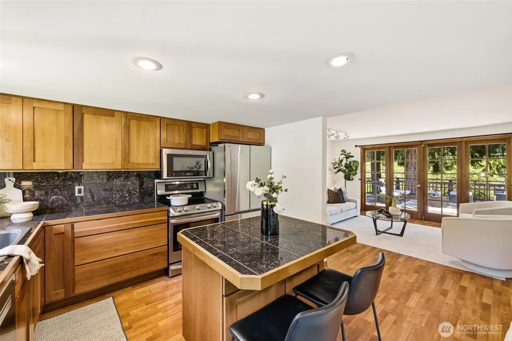 7612 135th Place NE Redmond WA 98052