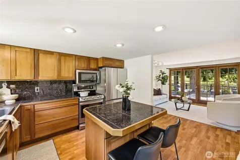 7612 135th Place NE Redmond WA 98052