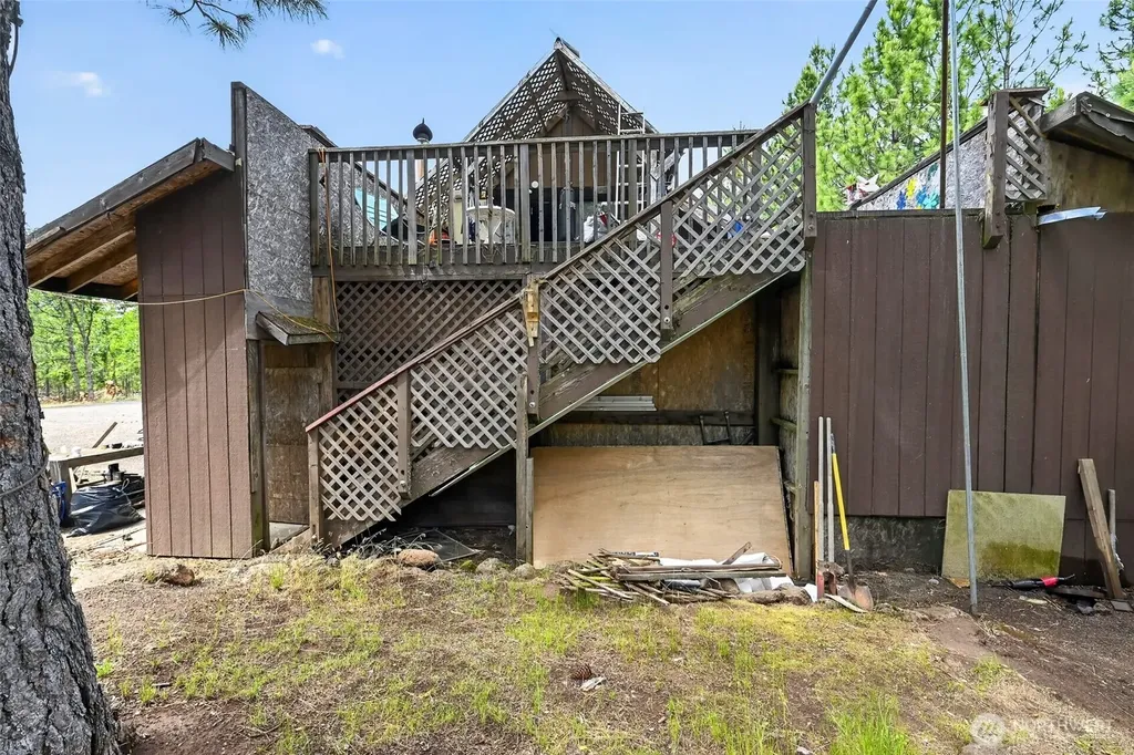 223 Goldenpine Goldendale WA 98620