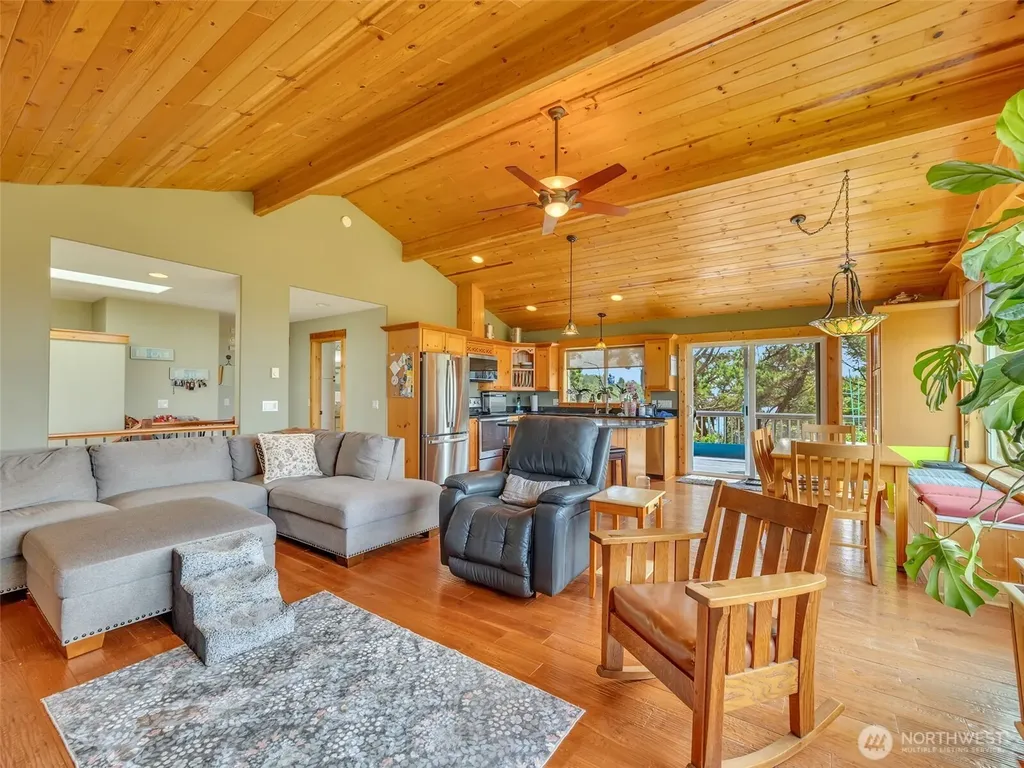 35305 & 35309 F Place Ocean Park WA 98640