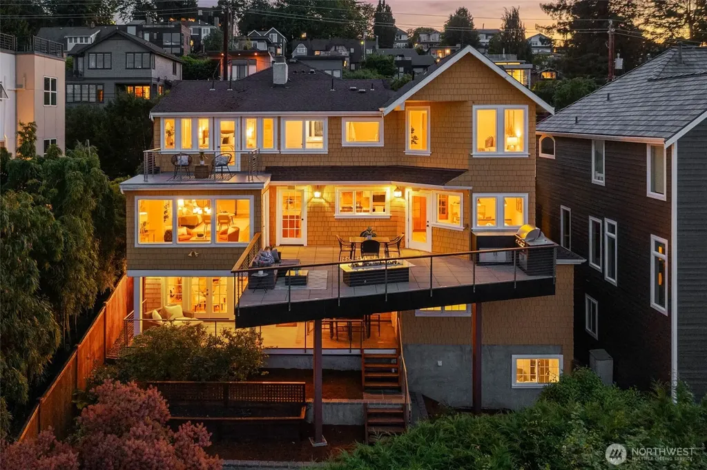 1126 33rd Avenue S Seattle WA 98144