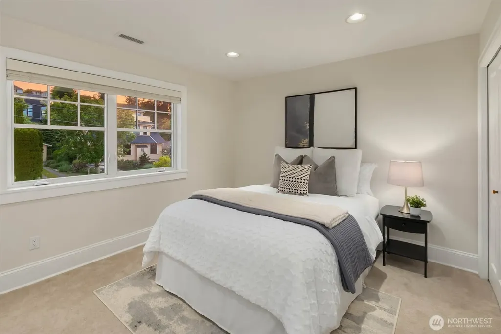 1126 33rd Avenue S Seattle WA 98144