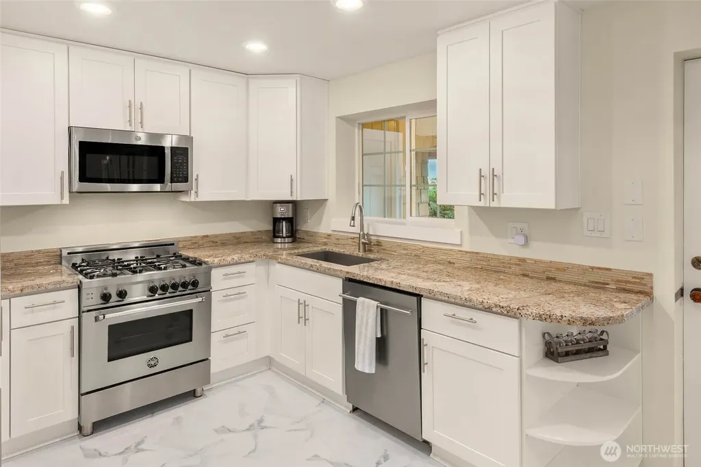 1126 33rd Avenue S Seattle WA 98144
