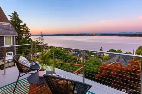 1126 33rd Avenue S Seattle WA 98144