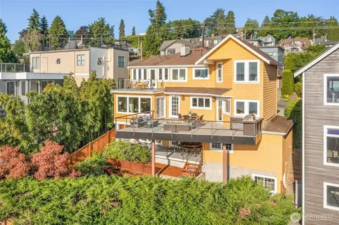 1126 33rd Avenue S Seattle WA 98144