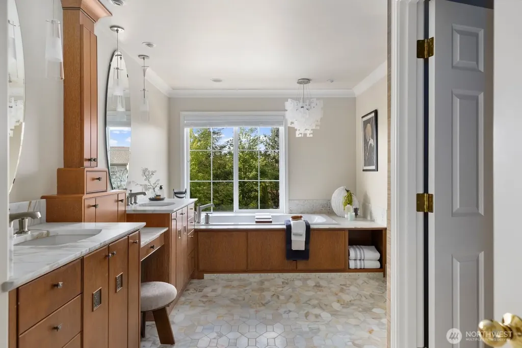 23115 SE 44th Street Sammamish WA 98075