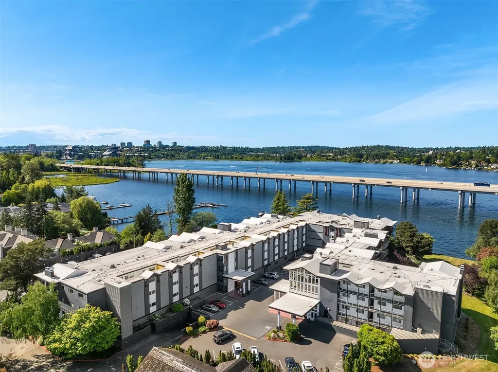 2501 Canterbury Lane E Seattle WA 98112