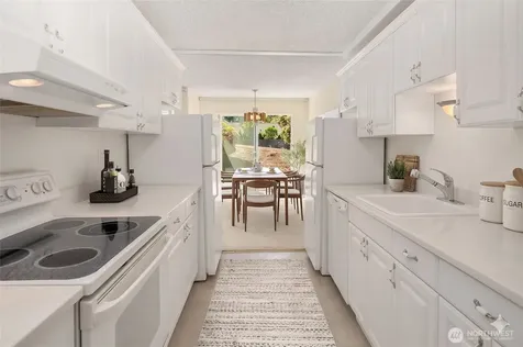 2501 Canterbury Lane E Seattle WA 98112