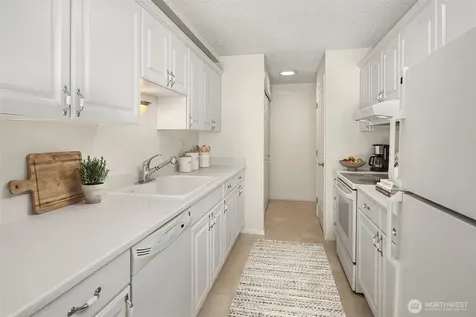 2501 Canterbury Lane E Seattle WA 98112