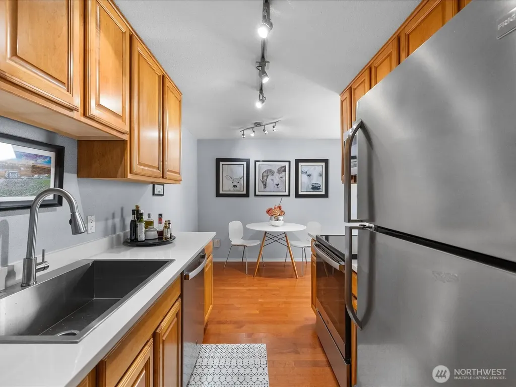 14300 32nd Avenue NE Seattle WA 98125