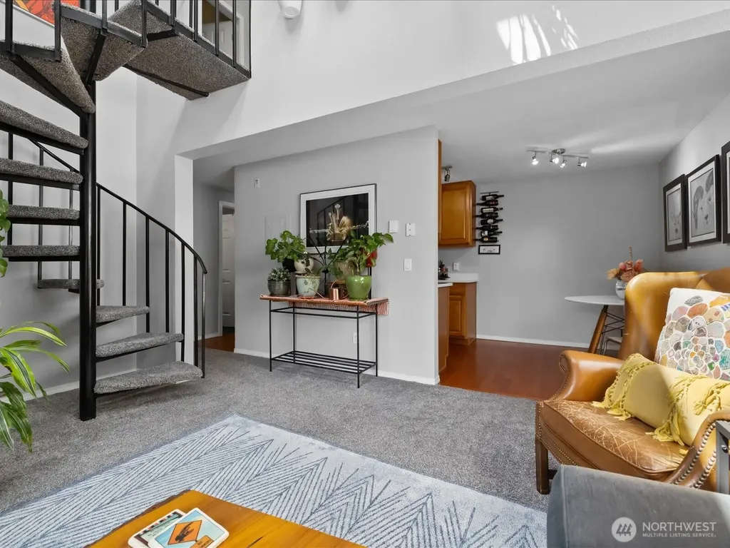 14300 32nd Avenue NE Seattle WA 98125