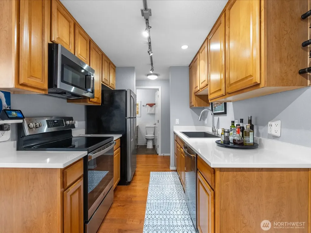 14300 32nd Avenue NE Seattle WA 98125