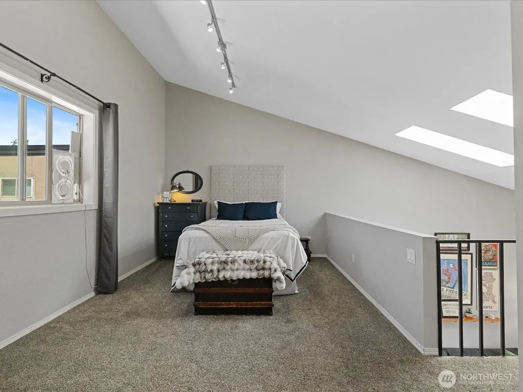 14300 32nd Avenue NE Seattle WA 98125