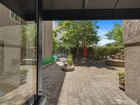 14300 32nd Avenue NE Seattle WA 98125