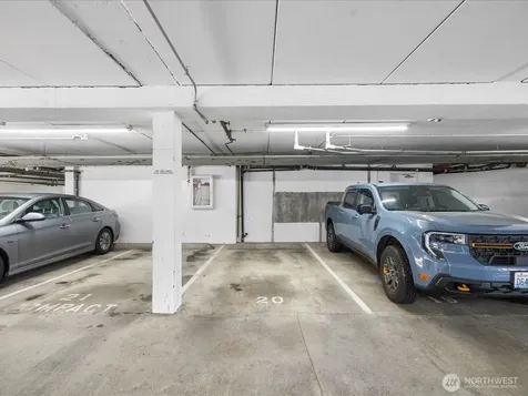 14300 32nd Avenue NE Seattle WA 98125