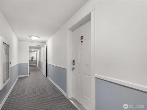 14300 32nd Avenue NE Seattle WA 98125