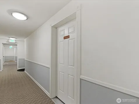 14300 32nd Avenue NE Seattle WA 98125