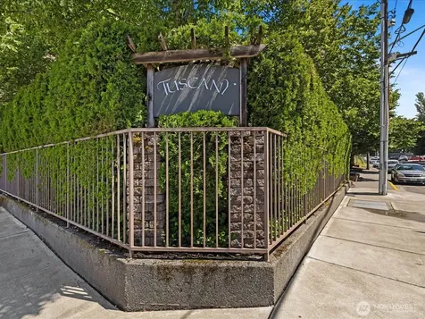 14300 32nd Avenue NE Seattle WA 98125