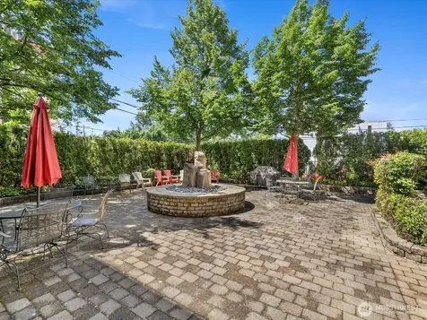 14300 32nd Avenue NE Seattle WA 98125