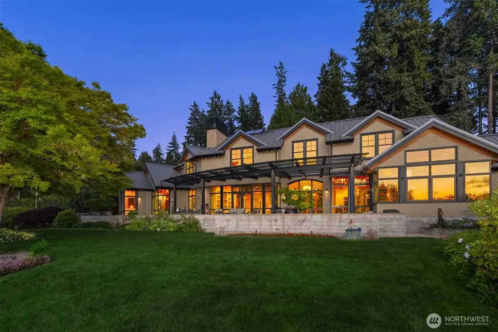 5522 NE Fletcher Landing Bainbridge Island WA 98110
