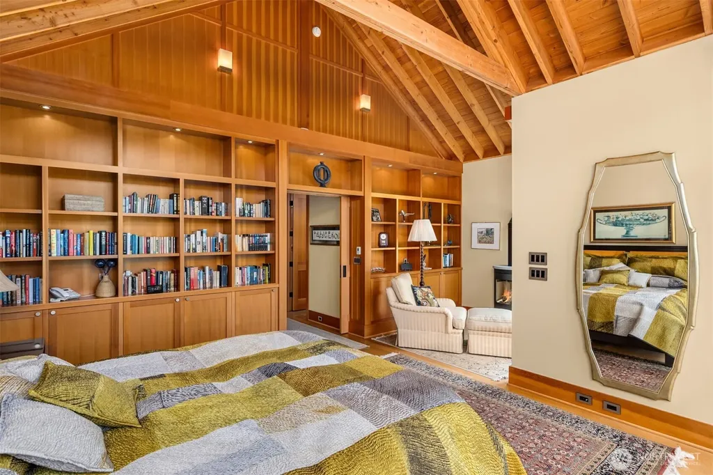 5522 NE Fletcher Landing Bainbridge Island WA 98110