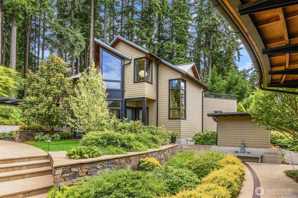 5522 NE Fletcher Landing Bainbridge Island WA 98110