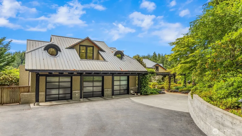 5522 NE Fletcher Landing Bainbridge Island WA 98110