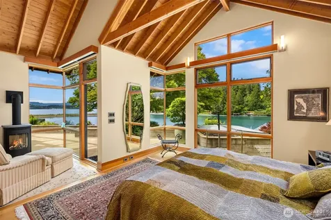 5522 NE Fletcher Landing Bainbridge Island WA 98110