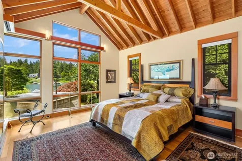 5522 NE Fletcher Landing Bainbridge Island WA 98110