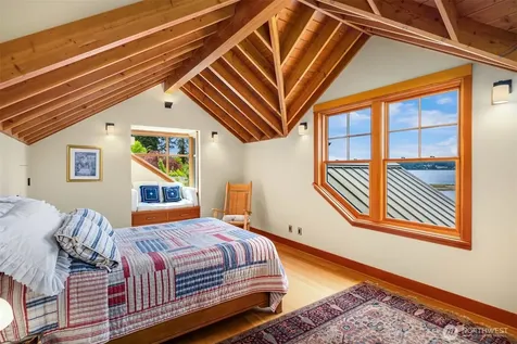 5522 NE Fletcher Landing Bainbridge Island WA 98110