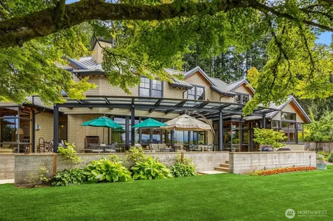 5522 NE Fletcher Landing Bainbridge Island WA 98110