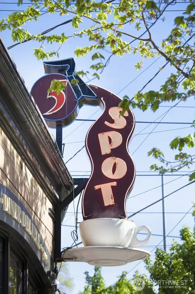 1401 5th Avenue W Seattle WA 98119