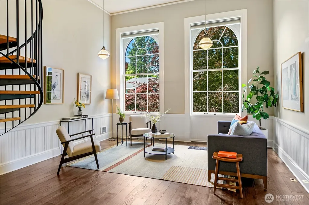 1401 5th Avenue W Seattle WA 98119
