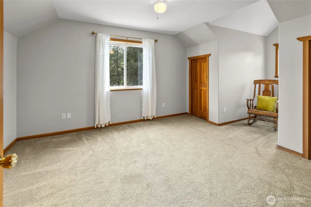 5911 Nelson Siding Road Cle Elum WA 98922