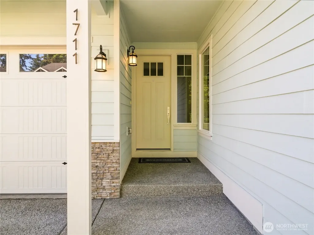1711 Cyrene Drive NW Olympia WA 98502