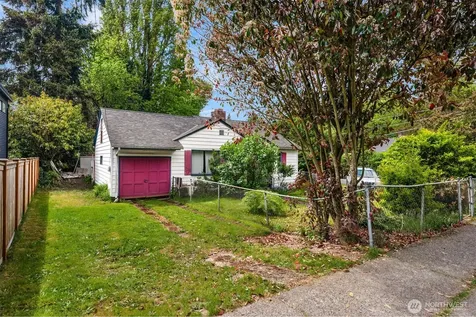 8315 Ravenna Avenue NE Seattle WA 98115