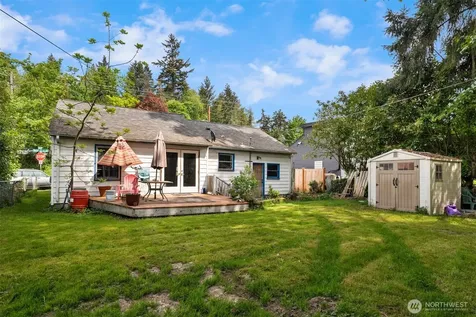 8315 Ravenna Avenue NE Seattle WA 98115