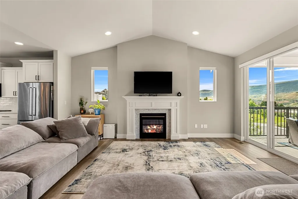 661 S Juli Avenue East Wenatchee WA 98802