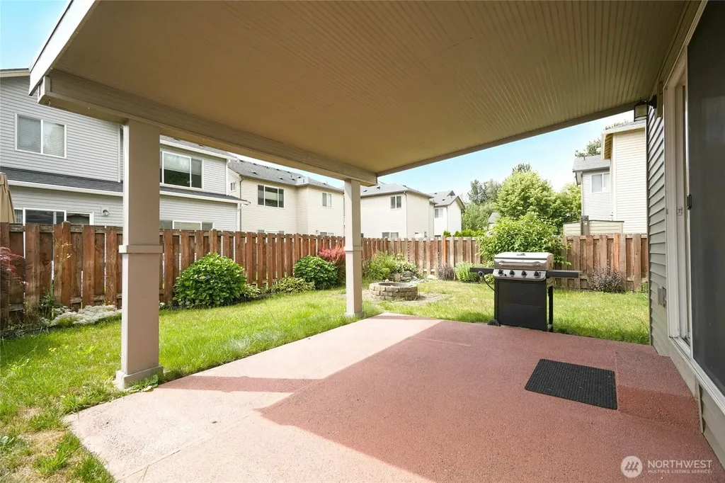 4241 R Street NE Auburn WA 98002