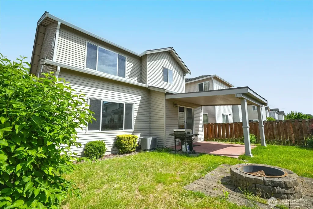 4241 R Street NE Auburn WA 98002