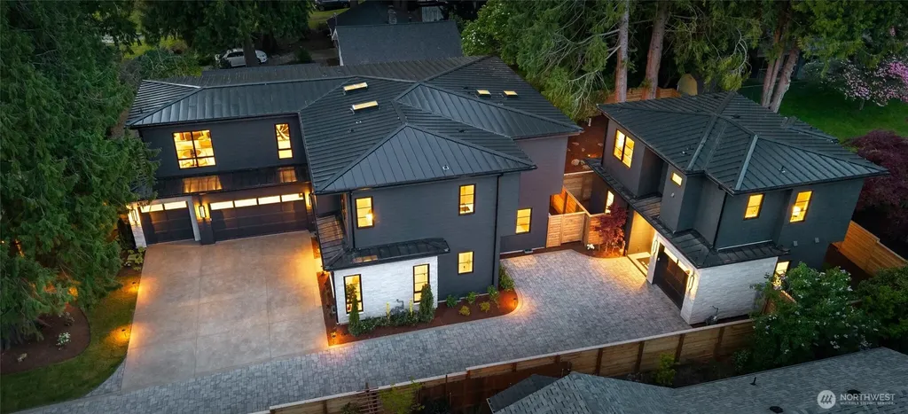11426 108th Avenue NE Kirkland WA 98033