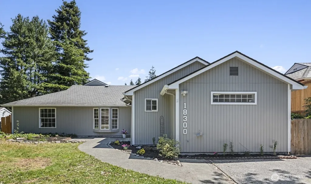 18300 8th Ave NE Shoreline WA 98155