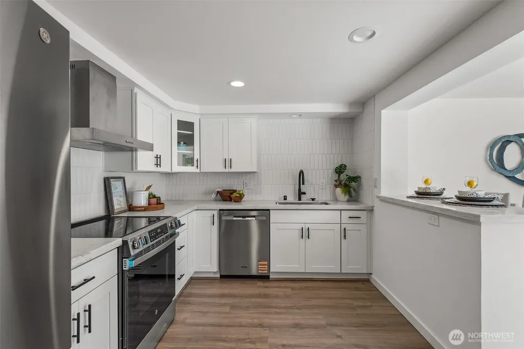 18300 8th Ave NE Shoreline WA 98155