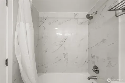 18300 8th Ave NE Shoreline WA 98155