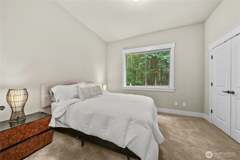 30418 219th Way SE Black Diamond WA 98010