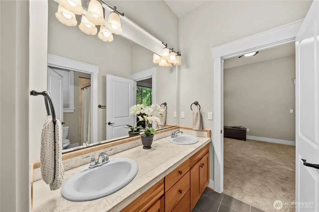 30418 219th Way SE Black Diamond WA 98010